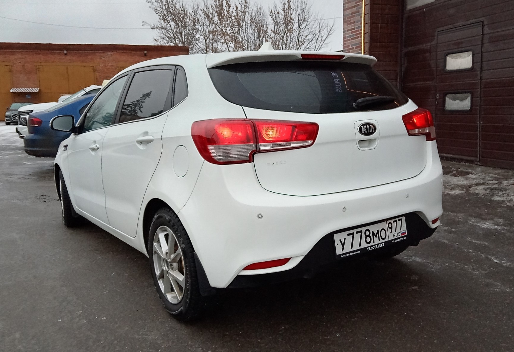 Аренда kia rio эконом класса 2015 года в городе Москва Ольховая от 1590 руб./сутки, передний привод, двигатель: бензин, объем 1.6 литров, ОСАГО (Впишу в полис), без водителя, недорого, вид 9 - RentRide