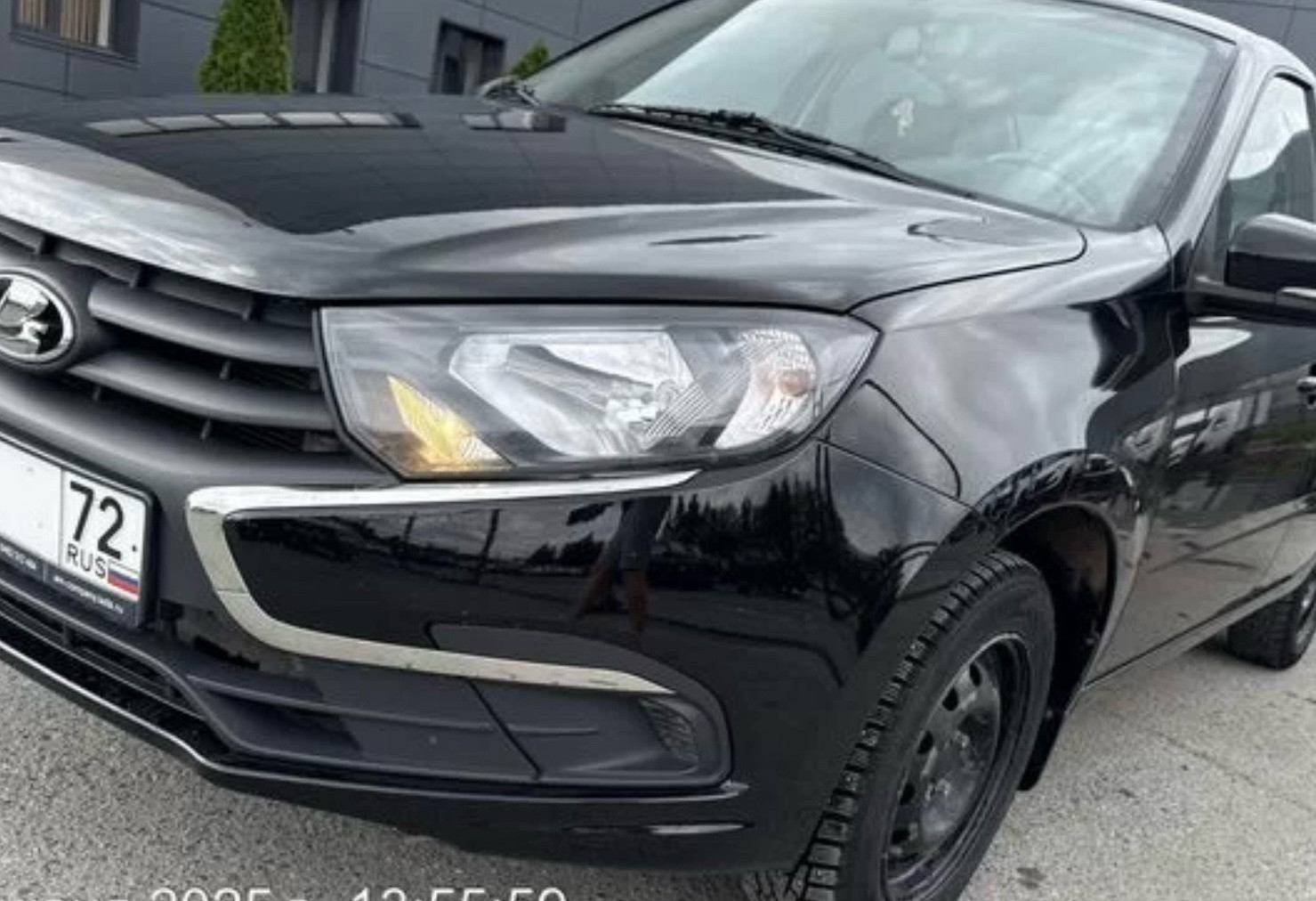 Аренда lada granta эконом класса 2024 года в городе Москва от 2300 руб./сутки, передний привод, двигатель: бензин, объем 1.5 литров, ОСАГО (Мультидрайв), без водителя, недорого - RentRide