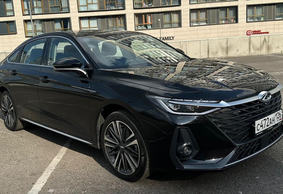 Аренда chery arrizo-8 комфорт класса 2025 года в городе Москва Нагорная от 6000 руб./сутки, передний привод, двигатель: бензин, объем 1.6 литров, каско (Мультидрайв), ОСАГО (Мультидрайв), без водителя, недорого, вид 2 - RentRide
