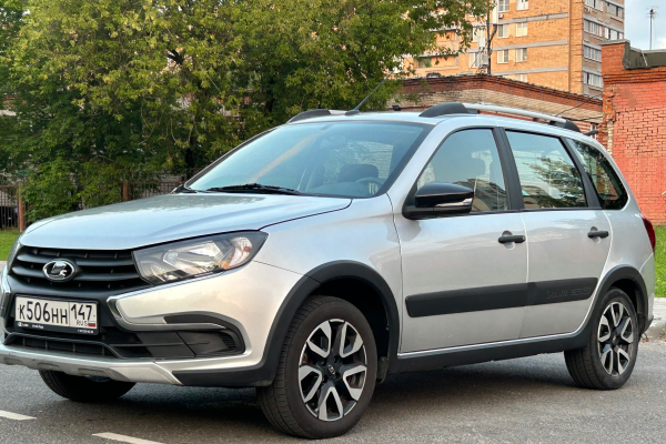 Прокат авто lada granta эконом класса 2023 года в городе Москва Верхние Лихоборы от 1840 руб./сутки, передний привод, двигатель: бензин, объем 1.6 литров, ОСАГО (Впишу в полис), без водителя, недорого - RentRide