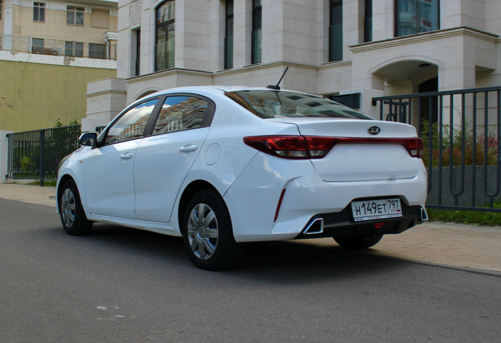 Аренда kia rio эконом класса 2021 года в городе Москва Славянский бульвар от 2400 руб./сутки, передний привод, каско (Мультидрайв), ОСАГО (Мультидрайв), без водителя, недорого, вид 6 - RentRide