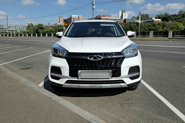Прокат авто chery tiggo-4 комфорт класса 2022 года в городе Москва Таганская от 3400 руб./сутки, передний привод, двигатель: бензин, объем 1.5 литров, каско (Мультидрайв), ОСАГО (Мультидрайв), без водителя, недорого - RentRide