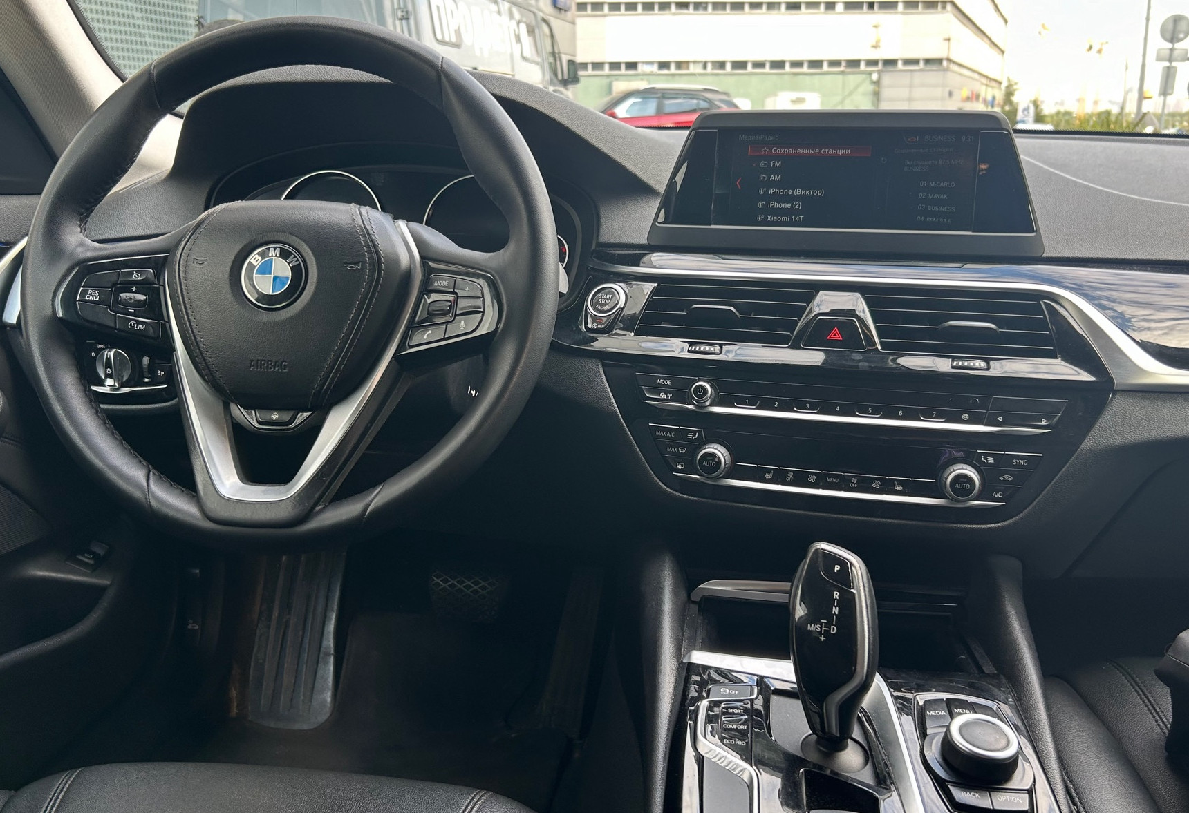 Аренда bmw 5-serii бизнес класса 2019 года в городе Москва Крылатское от 5100 руб./сутки, полный привод, двигатель: дизель, объем 2 литра, каско (Мультидрайв), ОСАГО (Мультидрайв), без водителя, недорого, вид 8 - RentRide
