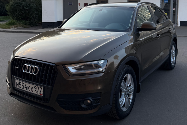 Прокат авто audi q3 комфорт класса 2013 года в городе Москва Беляево от 4000 руб./сутки, полный привод, двигатель: бензин, объем 2 литра, ОСАГО (Мультидрайв), без водителя, недорого - RentRide