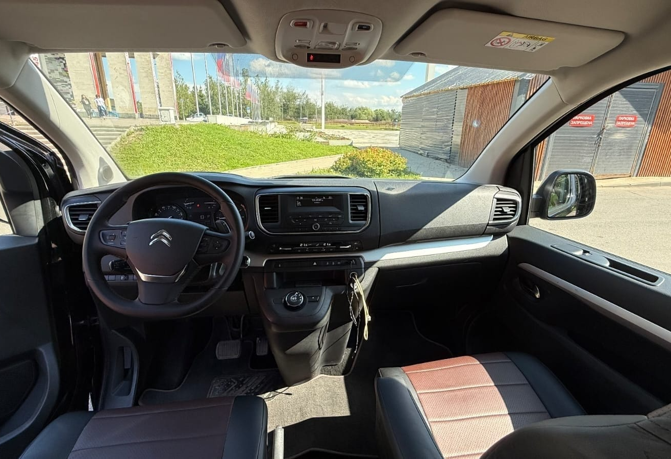 Аренда citroen spacetourer 2021 года в городе Москва Алексеевская от 7500 руб./сутки, передний привод, двигатель: дизель, объем 2 литра, каско (Мультидрайв), ОСАГО (Мультидрайв), без водителя, недорого, вид 2 - RentRide