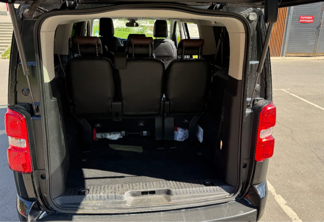 Аренда citroen spacetourer 2021 года в городе Москва Алексеевская от 7500 руб./сутки, передний привод, двигатель: дизель, объем 2 литра, каско (Мультидрайв), ОСАГО (Мультидрайв), без водителя, недорого, вид 5 - RentRide