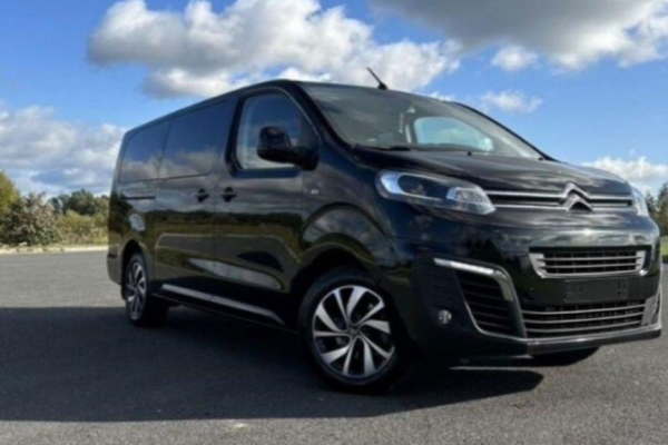 Прокат авто citroen spacetourer 2021 года в городе Москва Алексеевская от 7500 руб./сутки, передний привод, двигатель: дизель, объем 2 литра, каско (Мультидрайв), ОСАГО (Мультидрайв), без водителя, недорого - RentRide