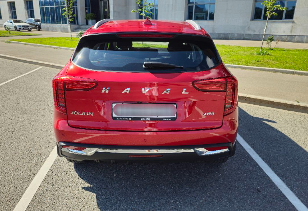 Аренда haval jolion стандарт класса 2022 года в городе Москва Таганская от 3800 руб./сутки, полный привод, двигатель: бензин, объем 1.5 литров, каско (Мультидрайв), ОСАГО (Мультидрайв), без водителя, недорого, вид 4 - RentRide