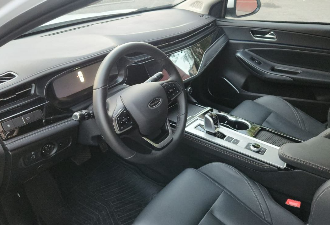 Аренда omoda s5 эконом класса 2023 года в городе Москва Таганская от 3400 руб./сутки, передний привод, двигатель: бензин, объем 1.5 литров, каско (Мультидрайв), ОСАГО (Мультидрайв), без водителя, недорого, вид 4 - RentRide