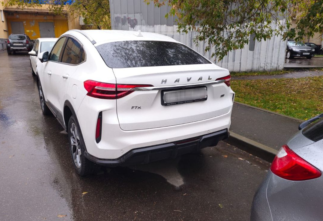 Аренда haval f7x 2022 года в городе Москва Таганская от 5200 руб./сутки, полный привод, двигатель: бензин, объем 2 литра, каско (Мультидрайв), ОСАГО (Мультидрайв), без водителя, недорого, вид 3 - RentRide