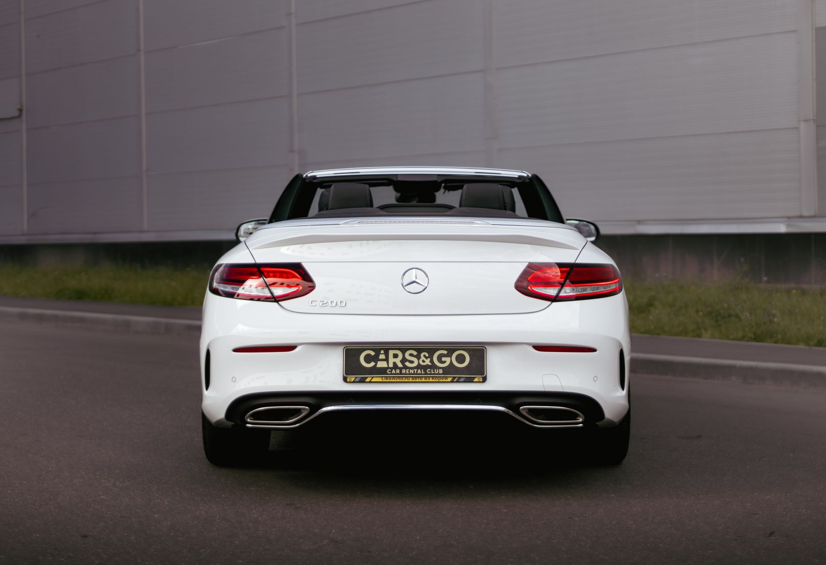 Аренда mercedes-benz c-klass бизнес класса 2022 года в городе Москва Крылатское от 12000 руб./сутки, задний привод, двигатель: бензин, объем 2 литра, ОСАГО (Мультидрайв), без водителя, недорого, вид 5 - RentRide
