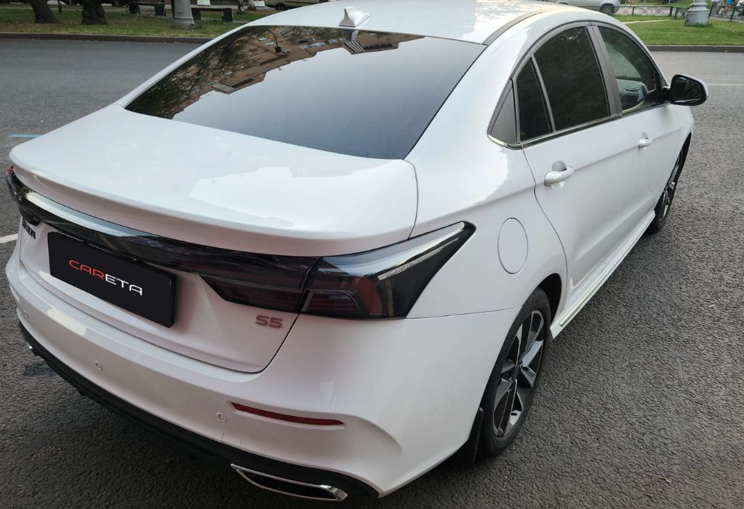 Аренда omoda s5 2023 года в городе Москва Таганская от 3400 руб./сутки, передний привод, двигатель: бензин, объем 1.5 литров, каско (Мультидрайв), ОСАГО (Мультидрайв), без водителя, недорого, вид 2 - RentRide