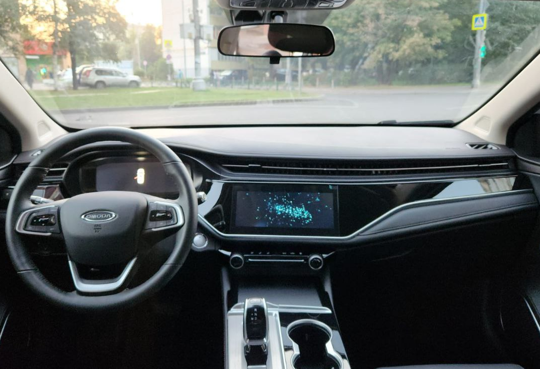 Аренда omoda s5 2023 года в городе Москва Таганская от 3400 руб./сутки, передний привод, двигатель: бензин, объем 1.5 литров, каско (Мультидрайв), ОСАГО (Мультидрайв), без водителя, недорого, вид 5 - RentRide
