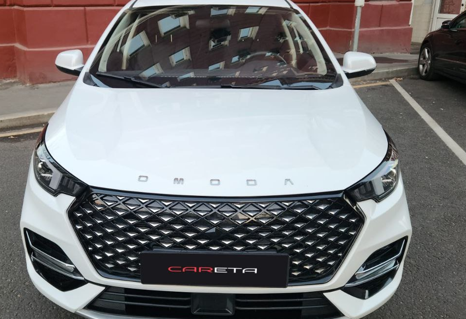 Аренда omoda s5 2023 года в городе Москва Таганская от 3400 руб./сутки, передний привод, двигатель: бензин, объем 1.5 литров, каско (Мультидрайв), ОСАГО (Мультидрайв), без водителя, недорого, вид 3 - RentRide