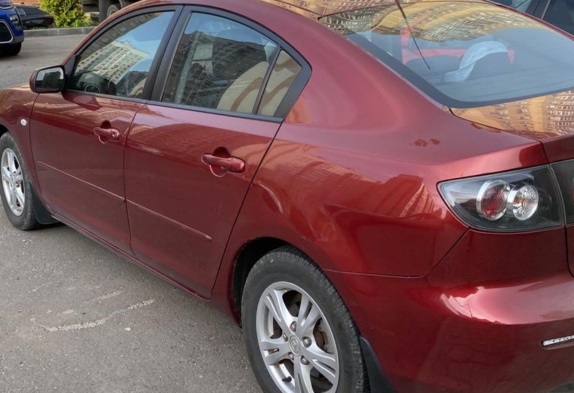 Аренда mazda 3 эконом класса 2008 года в городе Москва Бульвар Дмитрия Донского от 1650 руб./сутки, передний привод, двигатель: бензин, объем 1.6 литров, ОСАГО (Мультидрайв), без водителя, недорого, вид 4 - RentRide
