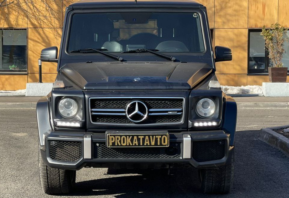 Аренда mercedes-benz g-klass 2017 года в городе Москва Таганская от 12000 руб./сутки, полный привод, двигатель: дизель, объем 3 литра, каско (Мультидрайв), ОСАГО (Мультидрайв), без водителя, недорого, вид 2 - RentRide