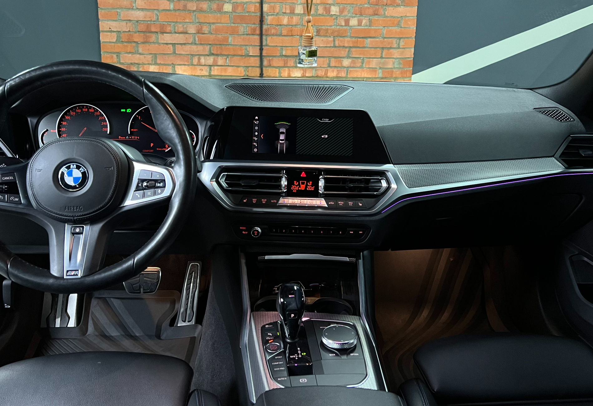 Аренда bmw 3-serii бизнес класса 2019 года в городе Москва Юго-Восточная от 7040 руб./сутки, полный привод, двигатель: дизель, объем 2 литра, каско (Мультидрайв), ОСАГО (Мультидрайв), без водителя, недорого, вид 6 - RentRide