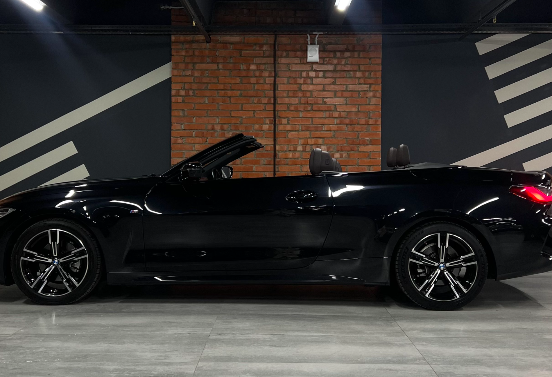 Аренда bmw 4-serii премиум класса 2021 года в городе Москва Выхино от 13600 руб./сутки, задний привод, двигатель: бензин, объем 2 литра, каско (Мультидрайв), ОСАГО (Мультидрайв), без водителя, недорого, вид 3 - RentRide