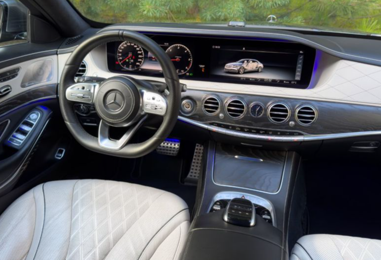 Аренда mercedes-benz s-klass премиум класса 2018 года в городе Москва от 10392 руб./сутки, полный привод, двигатель: дизель, объем 340 литров, ОСАГО (Мультидрайв), без водителя, недорого, вид 4 - RentRide