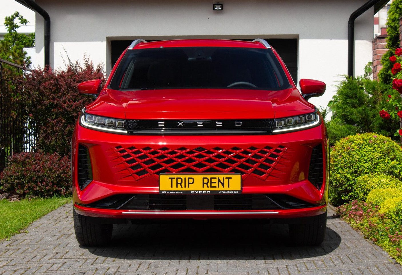 Аренда exeed lx комфорт класса 2024 года в городе Москва от 3992 руб./сутки, передний привод, двигатель: бензин, объем 1.5 литров, ОСАГО (Мультидрайв), без водителя, недорого, вид 2 - RentRide