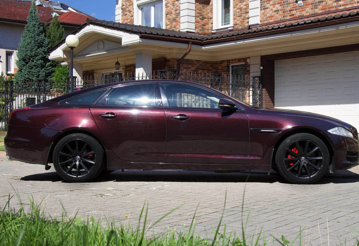 Аренда jaguar xj бизнес класса 2012 года в городе Москва от 5192 руб./сутки, задний привод, двигатель: бензин, объем 3 литра, ОСАГО (Мультидрайв), без водителя, недорого, вид 4 - RentRide