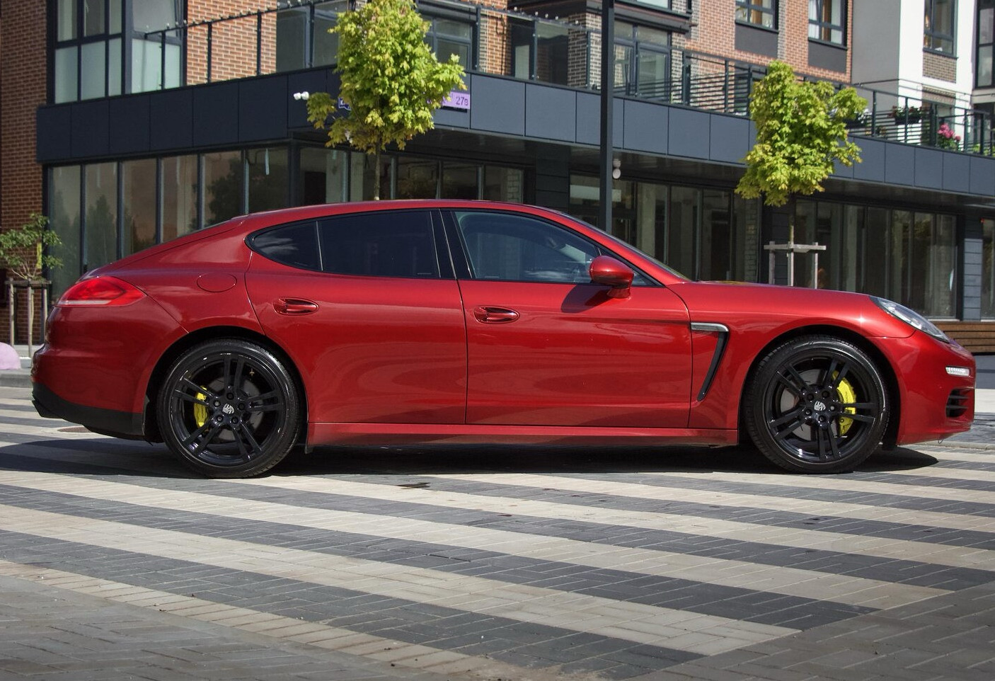 Аренда porsche panamera премиум класса 2014 года в городе Москва от 9592 руб./сутки, передний привод, двигатель: бензин, объем 3.6 литров, ОСАГО (Мультидрайв), без водителя, недорого, вид 6 - RentRide