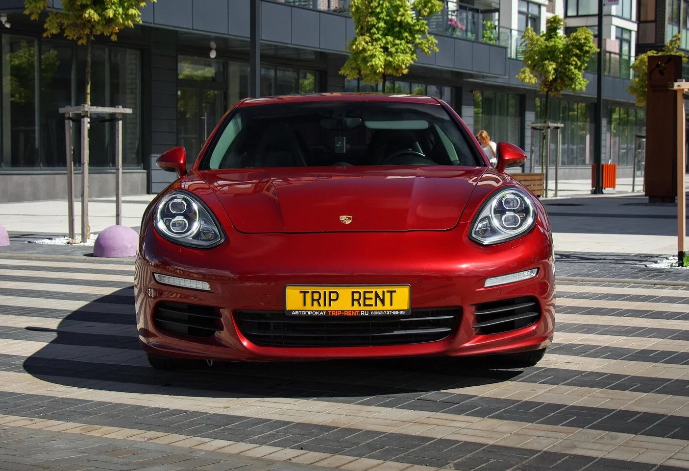 Аренда porsche panamera премиум класса 2014 года в городе Москва от 9592 руб./сутки, передний привод, двигатель: бензин, объем 3.6 литров, ОСАГО (Мультидрайв), без водителя, недорого, вид 2 - RentRide