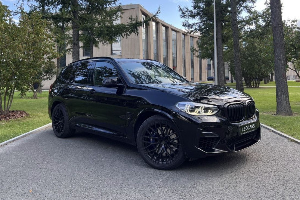 Прокат авто bmw x3 бизнес класса 2018 года в городе Москва от 25600 руб./сутки, полный привод, двигатель: бензин, объем 3 литра, ОСАГО (Мультидрайв), без водителя, недорого - RentRide
