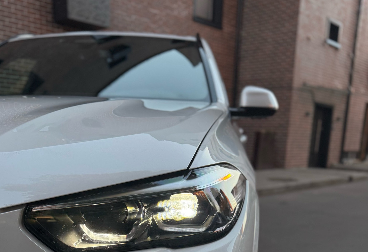 Аренда bmw x5 бизнес класса 2021 года в городе Москва Улица 1905 года от 15000 руб./сутки, полный привод, двигатель: бензин, объем 3 литра, ОСАГО (Мультидрайв), без водителя, недорого, вид 6 - RentRide