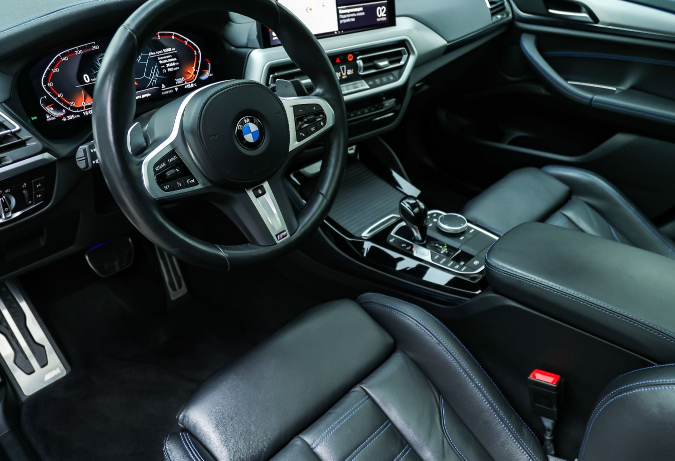 Аренда bmw x4 бизнес класса 2021 года в городе Москва Авиамоторная от 12720 руб./сутки, полный привод, двигатель: дизель, объем 3 литра, каско (Мультидрайв), ОСАГО (Мультидрайв), без водителя, недорого, вид 6 - RentRide