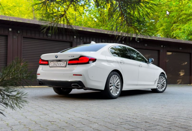 Аренда bmw 5-serii бизнес класса 2022 года в городе Москва от 6792 руб./сутки, задний привод, двигатель: бензин, объем 2000 литров, ОСАГО (Мультидрайв), без водителя, недорого, вид 2 - RentRide