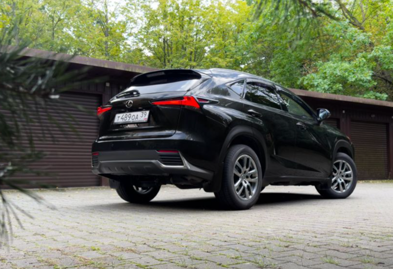 Аренда lexus nx бизнес класса 2020 года в городе Москва от 6792 руб./сутки, полный привод, двигатель: бензин, объем 1987 литров, ОСАГО (Мультидрайв), без водителя, недорого, вид 2 - RentRide