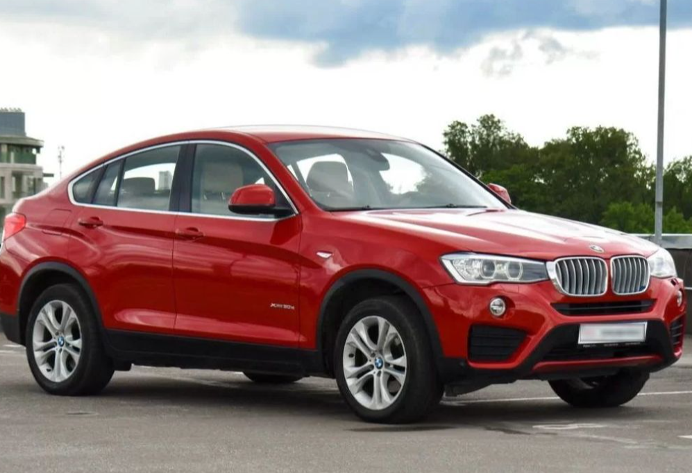 Аренда bmw x4 бизнес класса 2020 года в городе Москва от 6792 руб./сутки, полный привод, двигатель: бензин, объем 2 литра, ОСАГО (Мультидрайв), без водителя, недорого, вид 3 - RentRide