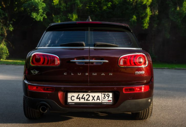 Аренда mini cooper-clubman комфорт класса 2018 года в городе Москва от 4632 руб./сутки, передний привод, двигатель: бензин, объем 102 литра, ОСАГО (Мультидрайв), без водителя, недорого, вид 3 - RentRide