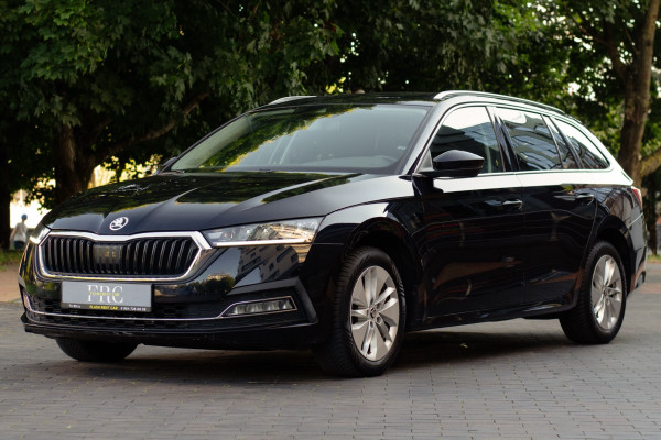 Прокат авто skoda octavia комфорт класса 2021 года в городе Калининград от 3032 руб./сутки, передний привод, двигатель: бензин, объем 1 литр, каско (Впишу в полис), ОСАГО (Мультидрайв), без водителя, недорого - RentRide