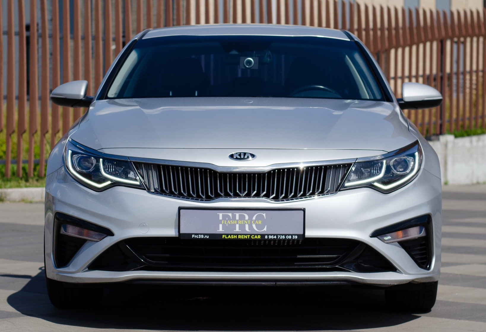 Аренда kia k5 комфорт класса 2019 года в городе Москва от 3592 руб./сутки, передний привод, двигатель: бензин, объем 2.4 литра, каско (Впишу в полис), ОСАГО (Мультидрайв), без водителя, недорого, вид 5 - RentRide