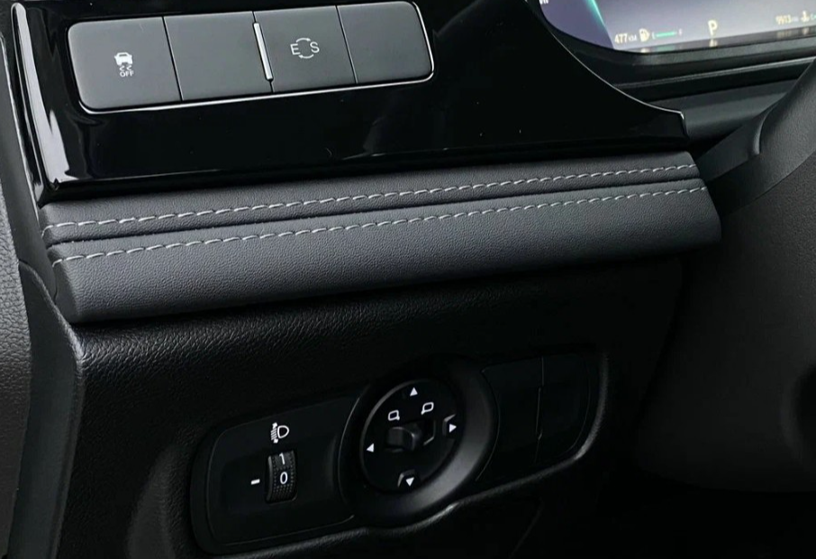 Аренда omoda s5 стандарт класса 2024 года в городе Москва Щукинская от 3000 руб./сутки, передний привод, двигатель: бензин, объем 1.5 литров, каско (Мультидрайв), ОСАГО (Мультидрайв), без водителя, недорого, вид 16 - RentRide