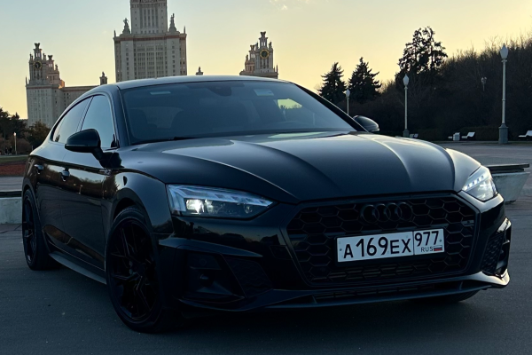 Прокат авто audi a5 бизнес класса 2019 года в городе Москва ВДНХ от 7920 руб./сутки, полный привод, двигатель: бензин, объем 2 литра, ОСАГО (Впишу в полис), без водителя, недорого - RentRide
