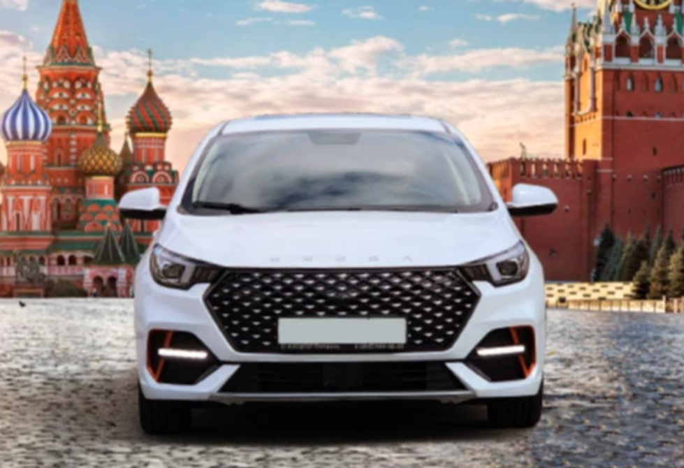 Аренда omoda s5 эконом класса 2023 года в городе Москва Щукинская от 2720 руб./сутки, передний привод, двигатель: бензин, объем 1.5 литров, каско (Мультидрайв), ОСАГО (Мультидрайв), без водителя, недорого, вид 2 - RentRide