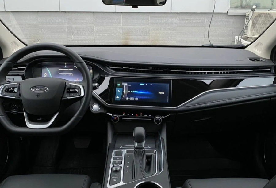 Аренда omoda s5 стандарт класса 2024 года в городе Москва Щукинская от 3000 руб./сутки, передний привод, двигатель: бензин, объем 1.5 литров, каско (Мультидрайв), ОСАГО (Мультидрайв), без водителя, недорого, вид 11 - RentRide