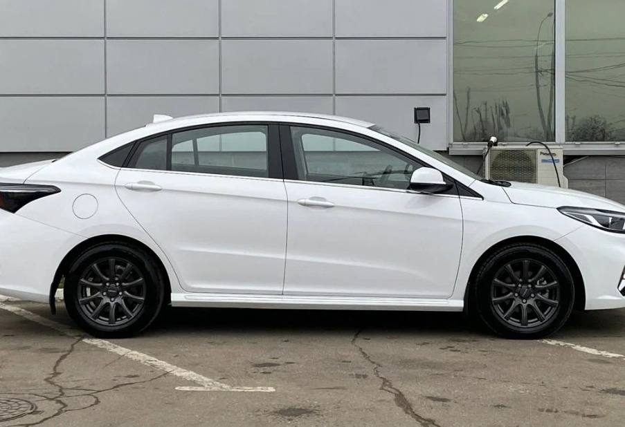 Аренда omoda s5 стандарт класса 2024 года в городе Москва Чертановская от 3000 руб./сутки, передний привод, двигатель: бензин, объем 1.5 литров, каско (Мультидрайв), ОСАГО (Мультидрайв), без водителя, недорого, вид 4 - RentRide