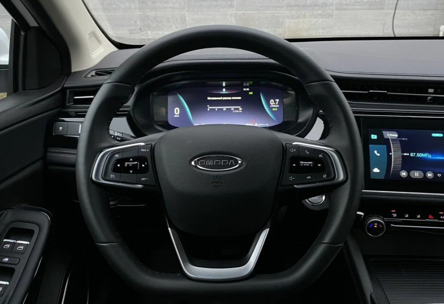 Аренда omoda s5 стандарт класса 2024 года в городе Москва Щукинская от 3000 руб./сутки, передний привод, двигатель: бензин, объем 1.5 литров, каско (Мультидрайв), ОСАГО (Мультидрайв), без водителя, недорого, вид 14 - RentRide