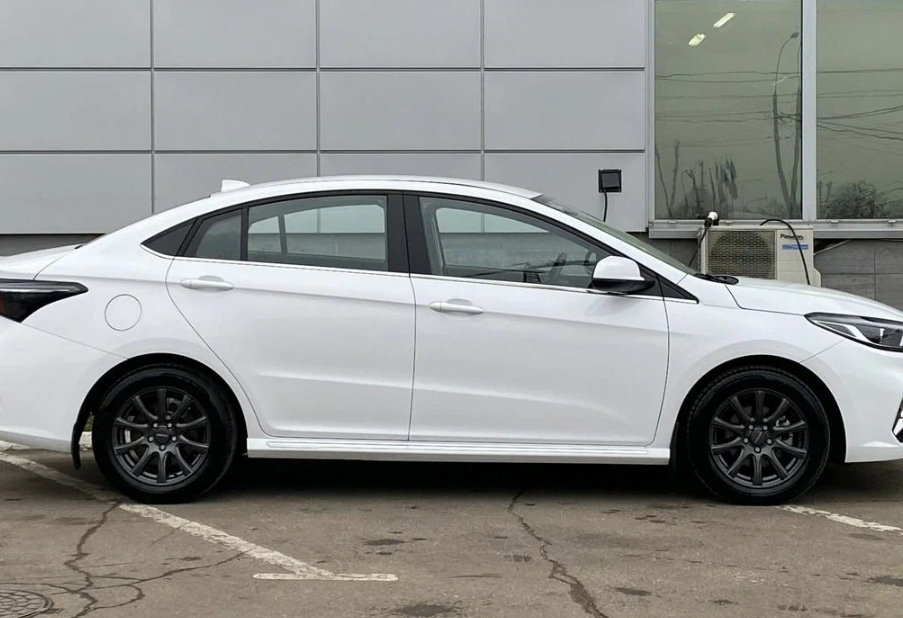 Аренда omoda s5 стандарт класса 2023 года в городе Москва Чертановская от 3000 руб./сутки, передний привод, двигатель: бензин, объем 1.5 литров, каско (Мультидрайв), ОСАГО (Мультидрайв), без водителя, недорого, вид 4 - RentRide