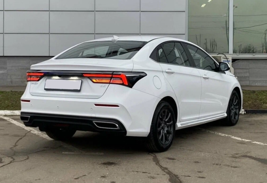 Аренда omoda s5 стандарт класса 2023 года в городе Москва Чертановская от 3000 руб./сутки, передний привод, двигатель: бензин, объем 1.5 литров, каско (Мультидрайв), ОСАГО (Мультидрайв), без водителя, недорого, вид 5 - RentRide