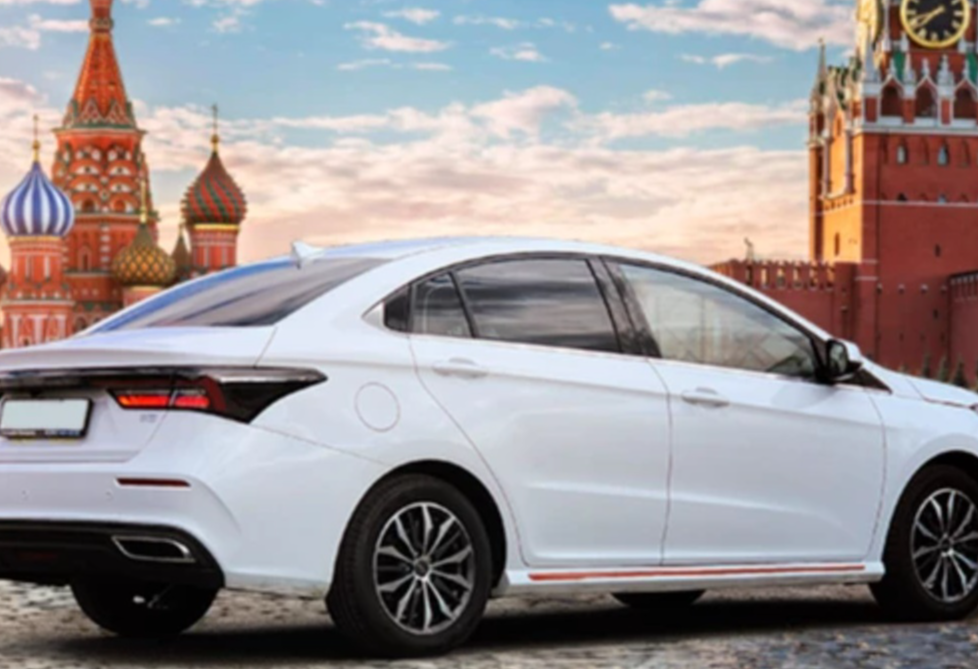 Аренда omoda s5 эконом класса 2023 года в городе Москва Чертановская от 2720 руб./сутки, передний привод, двигатель: бензин, объем 1.5 литров, каско (Мультидрайв), ОСАГО (Мультидрайв), без водителя, недорого, вид 3 - RentRide