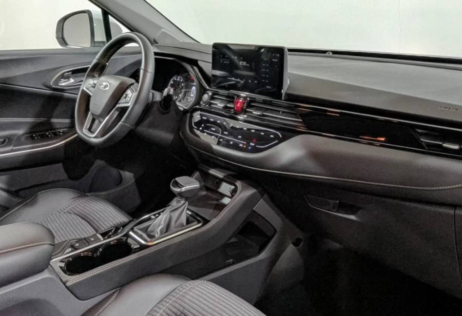 Аренда moskvich 3 эконом класса 2025 года в городе Москва Чертановская от 2952 руб./сутки, передний привод, двигатель: бензин, объем 1.5 литров, каско (Мультидрайв), ОСАГО (Мультидрайв), без водителя, недорого, вид 10 - RentRide