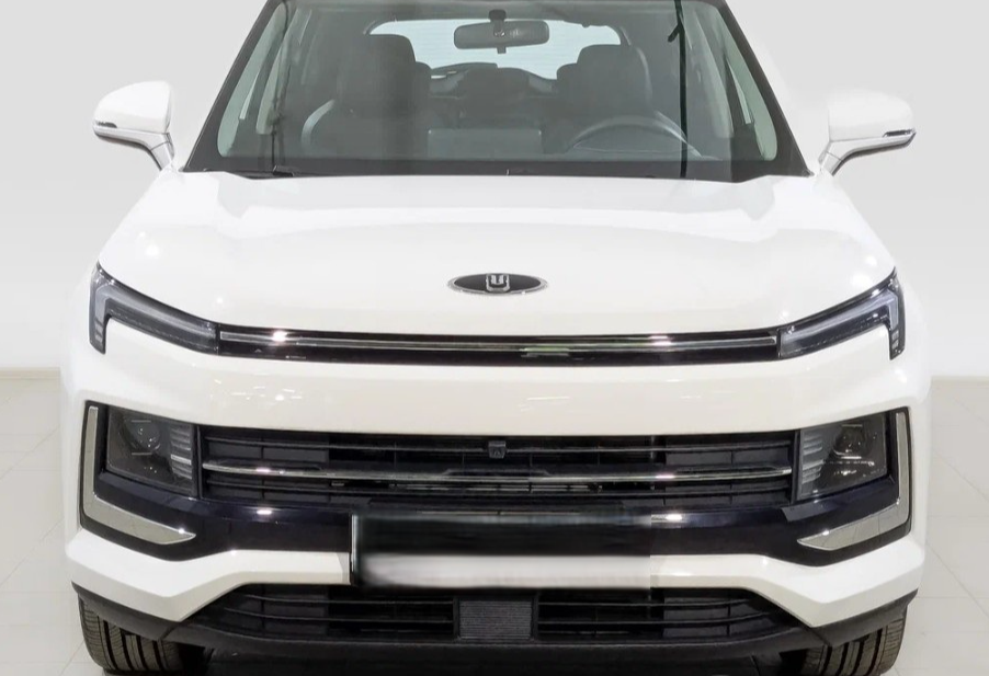 Аренда moskvich 3 эконом класса 2025 года в городе Москва Чертановская от 2952 руб./сутки, передний привод, двигатель: бензин, объем 1.5 литров, каско (Мультидрайв), ОСАГО (Мультидрайв), без водителя, недорого, вид 2 - RentRide