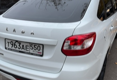 Аренда lada granta эконом класса 2024 года в городе Москва Бульвар Дмитрия Донского от 1760 руб./сутки, передний привод, двигатель: бензин, объем 1.6 литров, каско (Мультидрайв), без водителя, недорого, вид 2 - RentRide