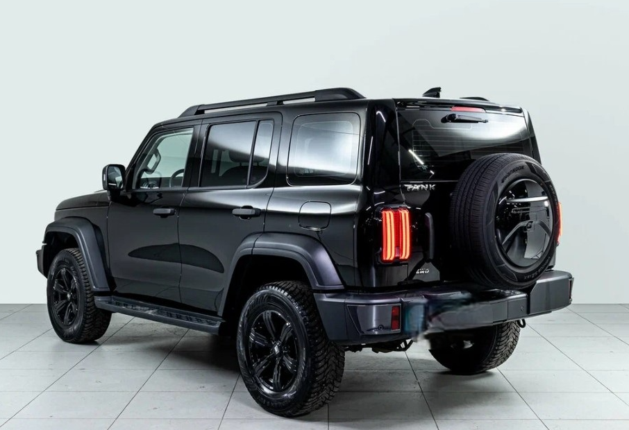 Аренда tank 300 бизнес класса 2024 года в городе Москва Щукинская от 6320 руб./сутки, полный привод, двигатель: бензин, объем 2 литра, каско (Мультидрайв), ОСАГО (Мультидрайв), без водителя, недорого, вид 6 - RentRide