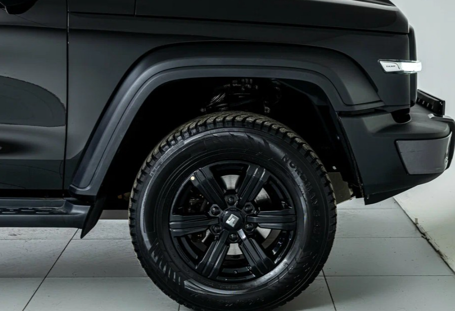 Аренда tank 300 бизнес класса 2024 года в городе Москва Щукинская от 6320 руб./сутки, полный привод, двигатель: бензин, объем 2 литра, каско (Мультидрайв), ОСАГО (Мультидрайв), без водителя, недорого, вид 7 - RentRide